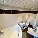 Apartman Location With Wide Bath *